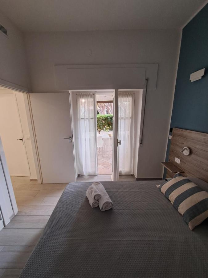 Le Roccette Mare Beach Hotel & Restaurant 特罗佩阿 外观 照片