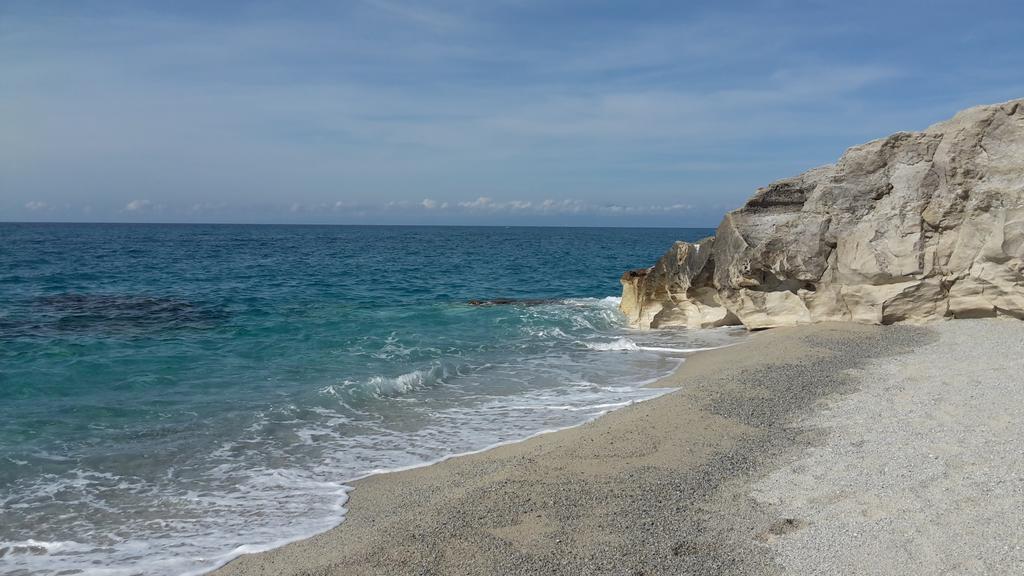 Le Roccette Mare Beach Hotel & Restaurant 特罗佩阿 外观 照片