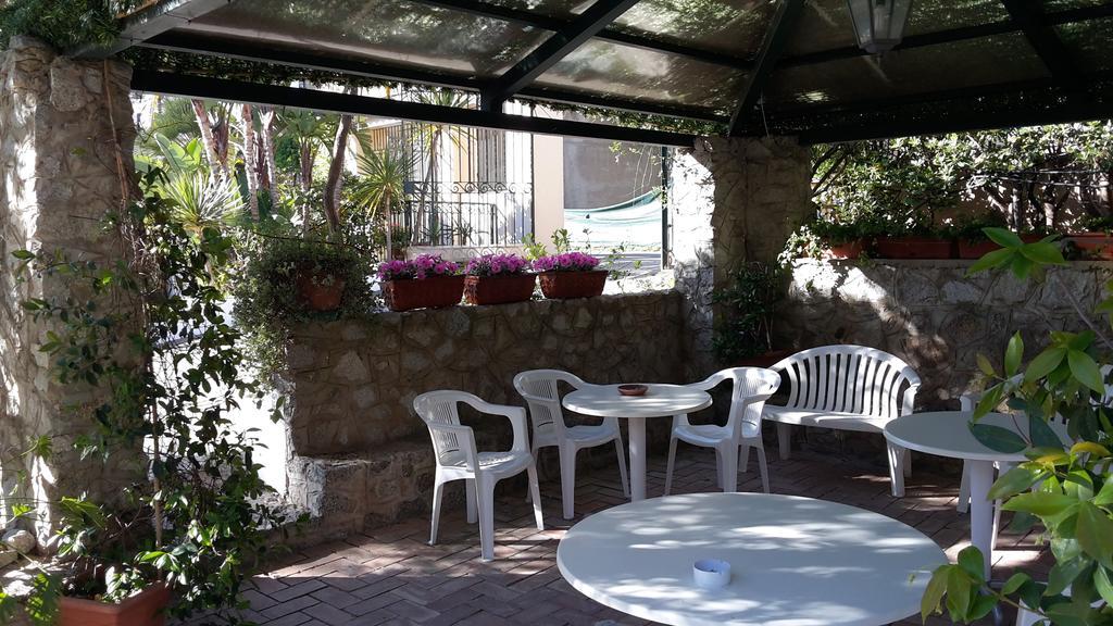 Le Roccette Mare Beach Hotel & Restaurant 特罗佩阿 外观 照片