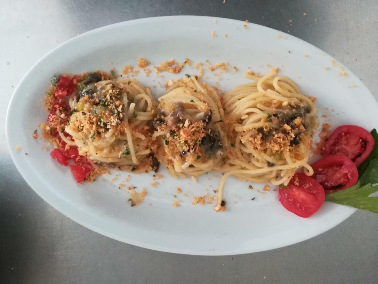 Le Roccette Mare Beach Hotel & Restaurant 特罗佩阿 外观 照片
